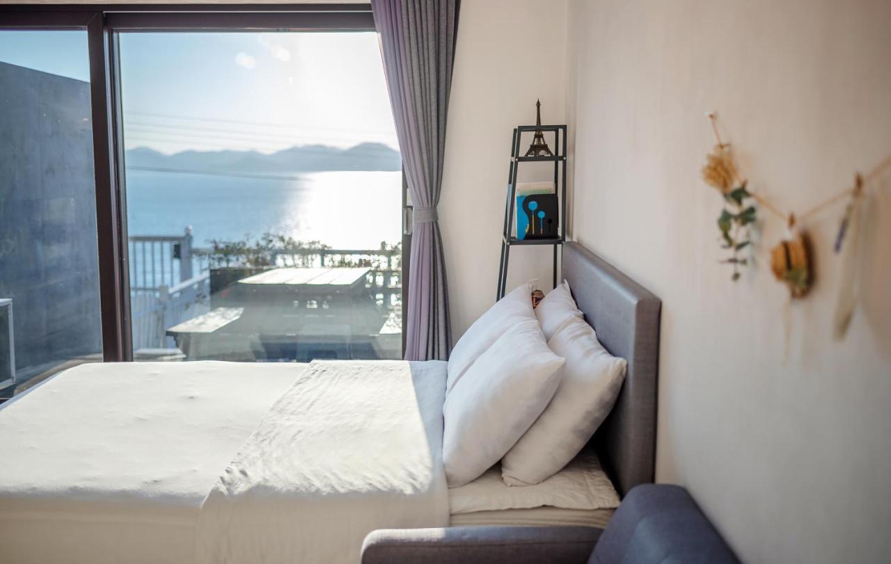 Namhae Whale'S Dream Villa Buitenkant foto