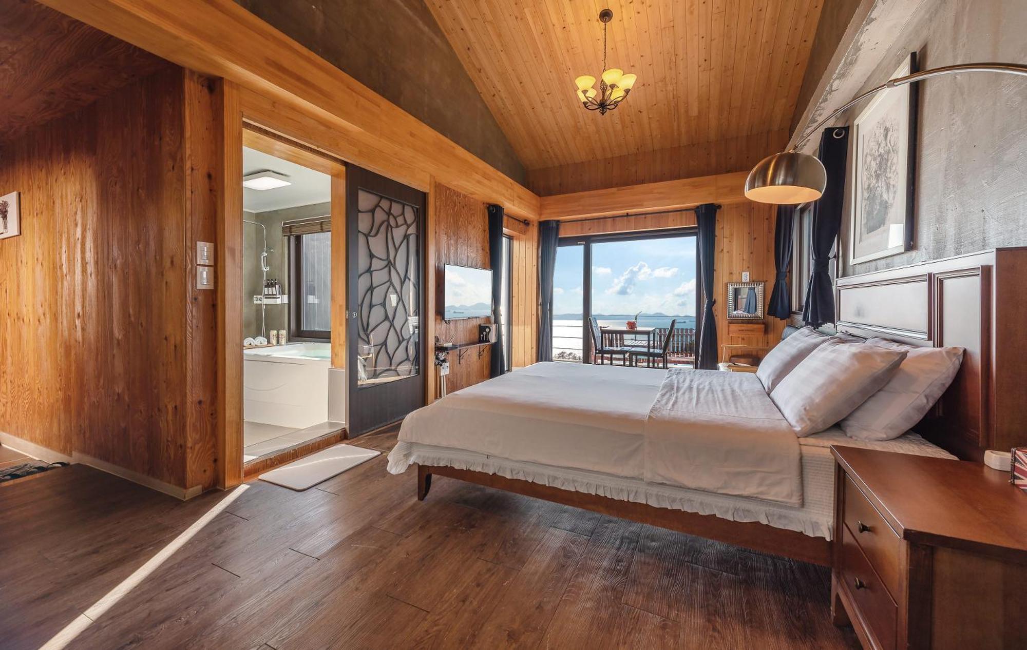 Namhae Whale'S Dream Villa Kamer foto