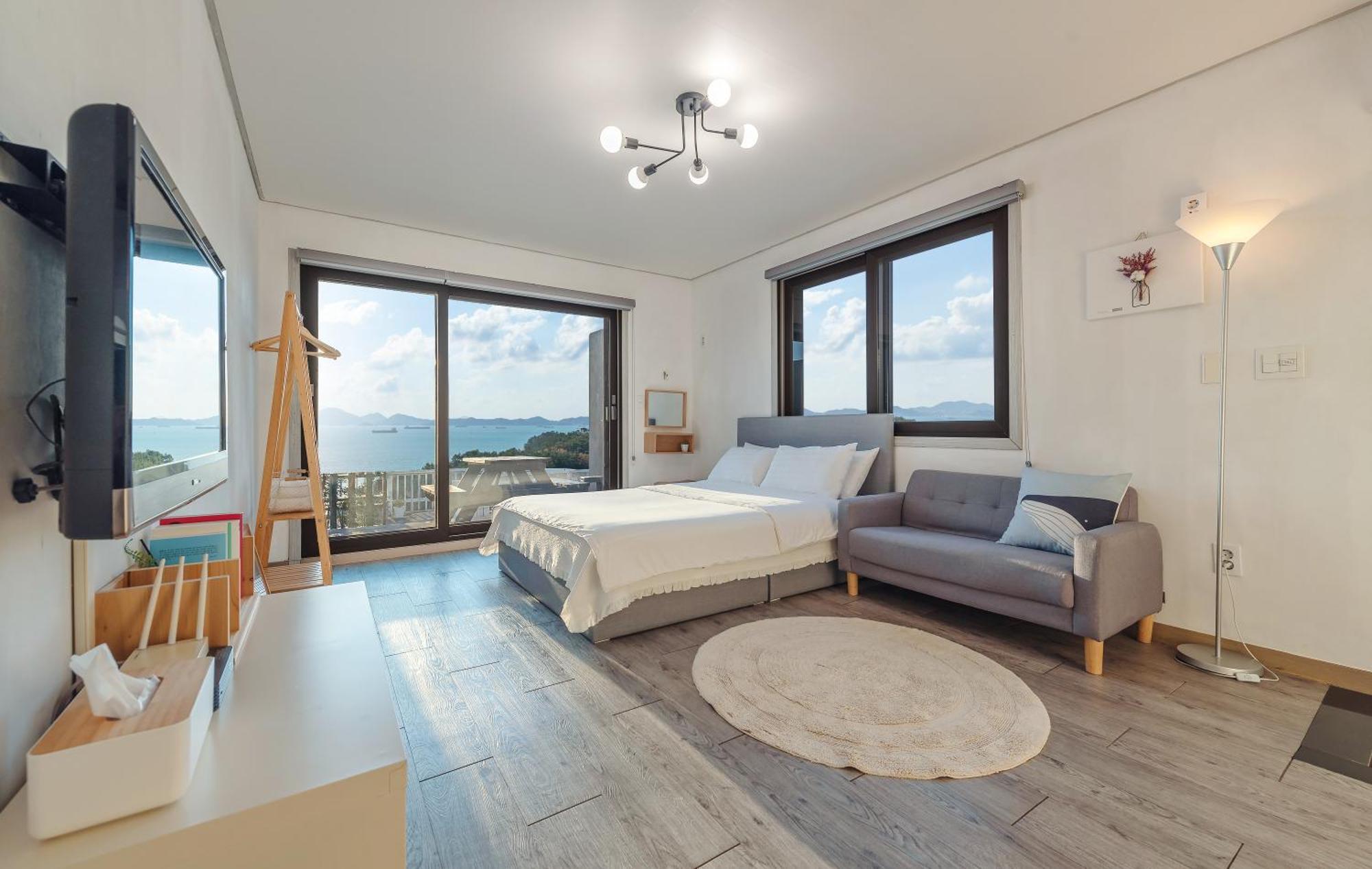 Namhae Whale'S Dream Villa Kamer foto
