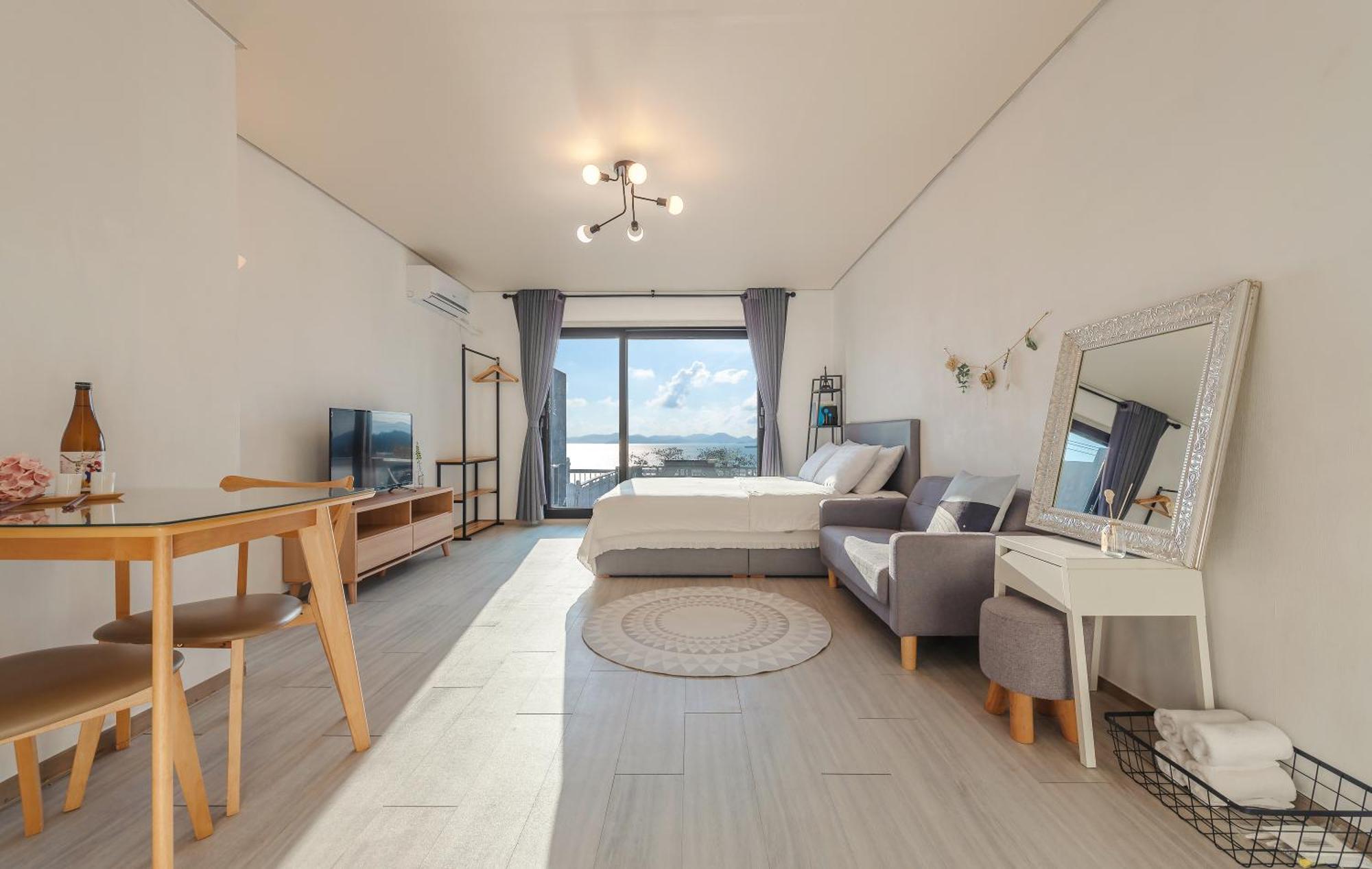 Namhae Whale'S Dream Villa Kamer foto