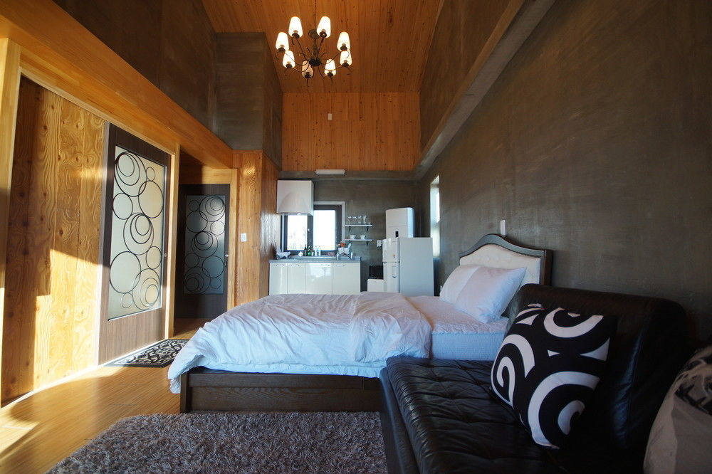 Namhae Whale'S Dream Villa Buitenkant foto